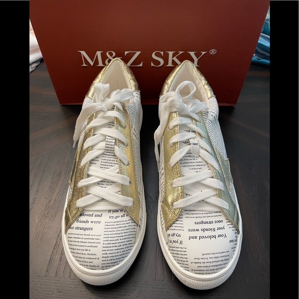 Gold Start Casual Low Top Sneakers - Picture 3 of 12